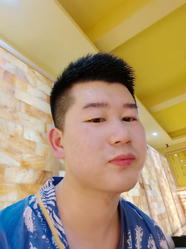 六月与阿十二的第一张照片--朝阳认干亲服务网